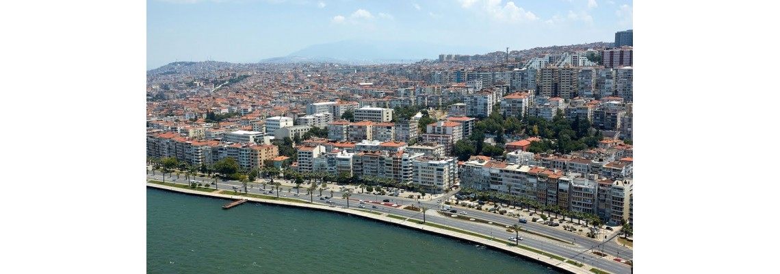 İzmir Karabağlar İlçesi İş Elbiseleri ve Personel Kıyafetleri