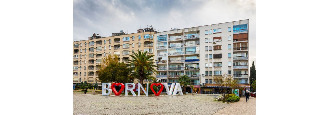 İzmir Bornova İlçesi İş Elbiseleri ve Personel Kıyafetleri